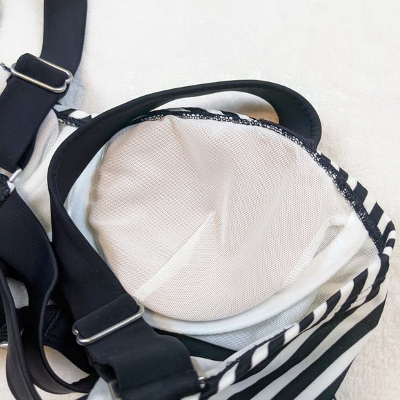 NWT Athleta Bikini Top Slash Stripe Pura 32 B/C - Picture 11 of 14